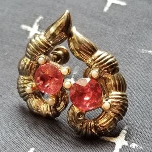 Vintage screw back earrings